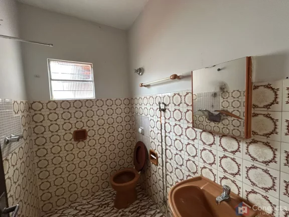 Imagem Casa à Venda na Várzea – Espaçosa, Murada e Bem Localizada!