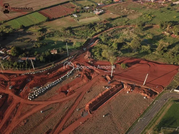 Imagem Terreno de 205m², localizado em uma esquina estratégica da tranquila e bem localizada Vila Profeta...