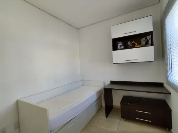 Imagem Casa em condomínio à venda em Vinhedo-SP, Condomínio Recanto dos Paturis: 3 quartos, 3 suítes, 2 salas, 4 banheiros, 4 vagas, 200 m². Imagem Casa em condomínio à venda em Vinhedo-SP, Condomínio Recanto dos Paturis: 3 quartos, 3 suítes, 2 salas, 4 banheiros, 4 vagas, 200 m².