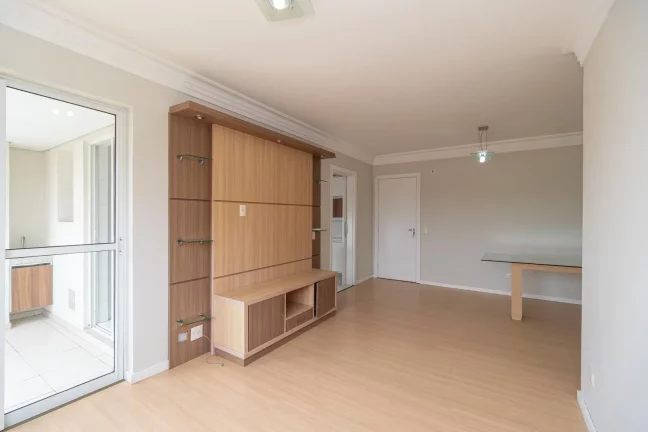 Imagem Apartamento de 2 quartos no bairro Rebouças