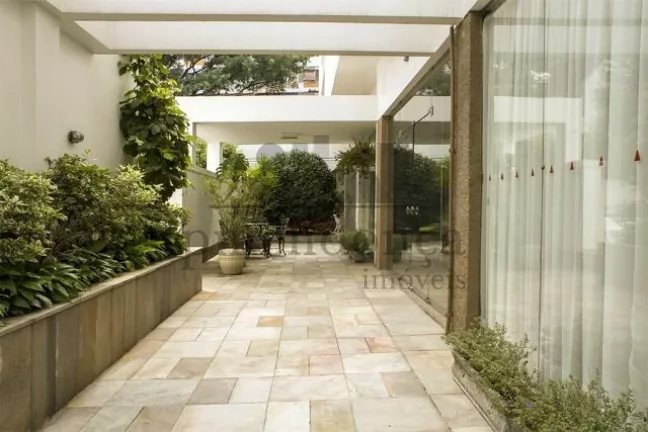 Imagem Apartamento em Pinheiros com 150m², 3 dormitórios (1 suíte) e 1 vaga.