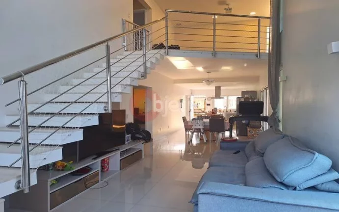 Imagem Linda casa alto padrão, 4 dormitórios, Jardim Excelsior - Cabo Frio.