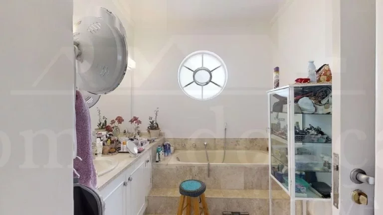 Imagem Apartamento no último andar de prédio em Higienópolis com 260m²!