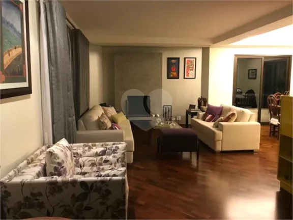 Imagem Apartamento à venda com 3 quartos, sendo 1 suíte, no condomínio Ouro Preto, São Paulo - SP