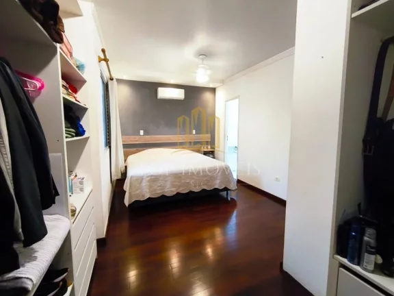 Imagem Maravilhosa casa três dormitórios suíte espaço gourmet em condominio fechado