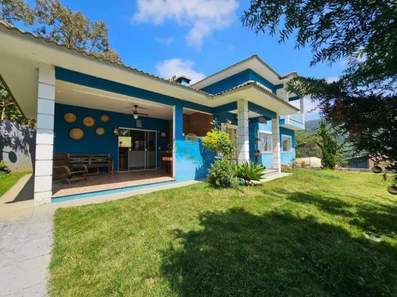 Imagem Casa em Condomínio para Venda em Teresópolis / RJ no bairro Vargem Grande