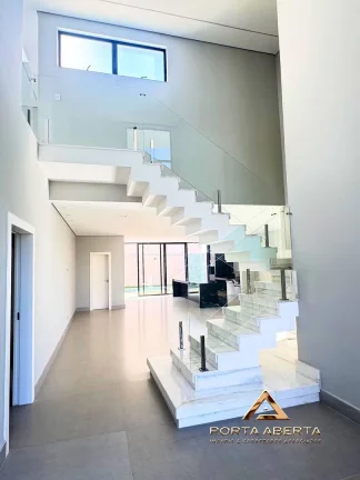 Imagem Casa Alto Padrão - 03 suítes - Condomínio Lagoa Silvana - CÓD 1335