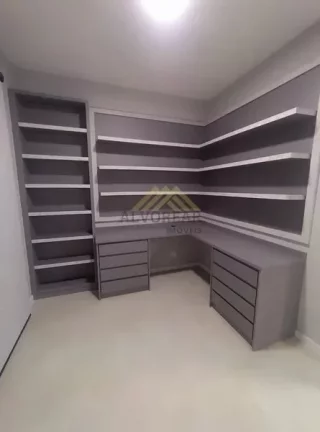 Imagem Sobrado em condominio com vista de frente pra a pedra grande