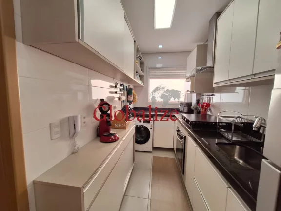 Imagem Apartamento 2 dormitórios (sendo 1 suíte) + 2 vagas de garagem e depósito.