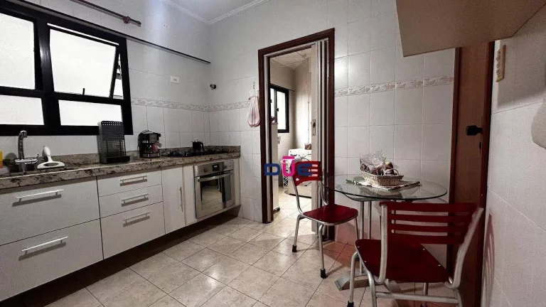 Imagem Apartamento com 2 dormitórios à venda, 80 m² por R$ 560.000 - Campo Grande - Santos/SP