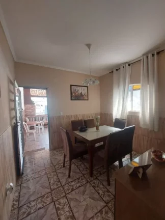 Imagem Sobrado com 3 dormitórios à venda, 210 m² por R$ 900.000,00 - Vila Júlia - Poá/SP