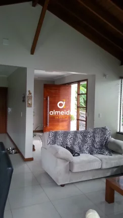 Imagem Casa 4 dormitórios à venda Nossa Senhora de Lourdes Santa Maria/RS