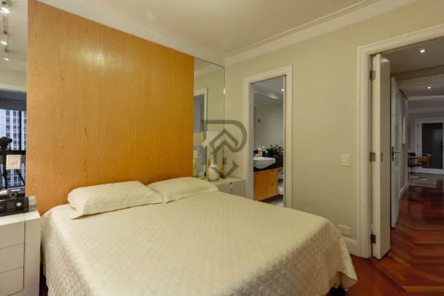 Imagem Apartamento pinheiros andar alto condominio arborizado
