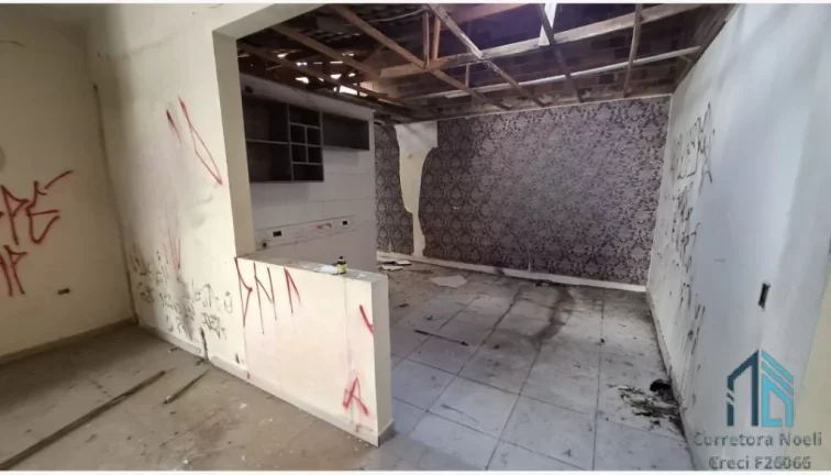 Imagem TERRENO A VENDA, 8m2 de frente, 02 quartos, no Tingui em Curitiba PR