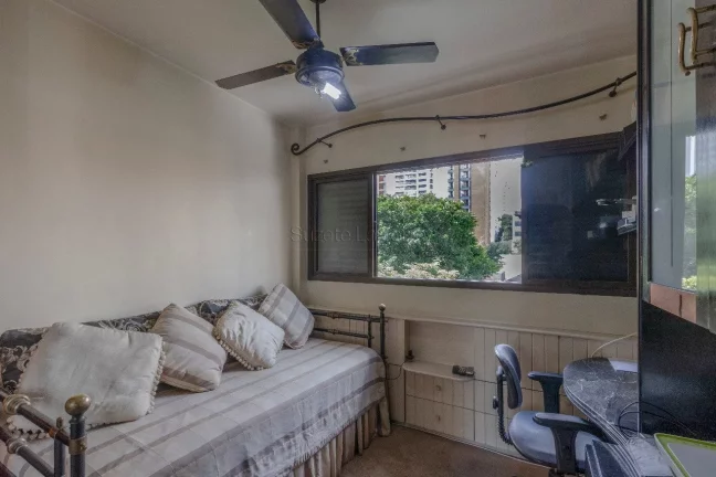 Imagem Apartamento com ótima localização, próximo à estação Clínicas do metrô. Região muito favor...