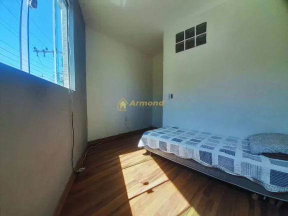 Imagem Casa à venda em Juiz de Fora, Monte Castelo, com 2 quartos, 120m2