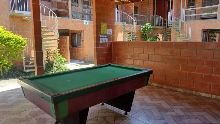 Imagem APARTAMENTO MOBILIADO COM UM DORMITÓRIO PRAIA MARANDUBA