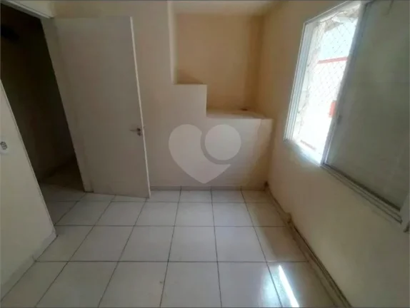 Imagem Casa à venda com 3 quartos, sendo 1 suíte, no condomínio Alameda do Eucaliptos, São Paulo - SP