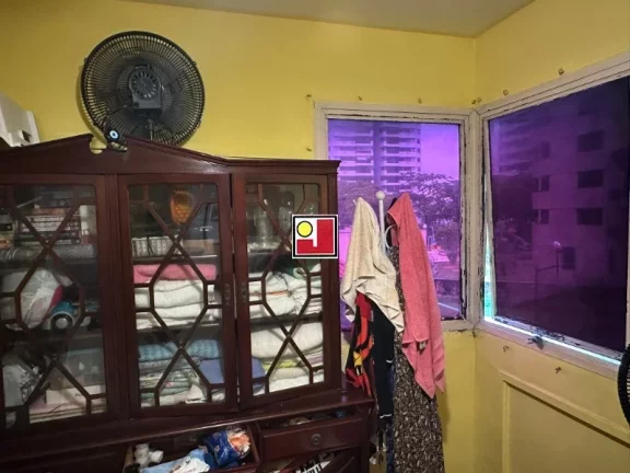 Imagem Vendo 4Q na Praia da Barra, sol nascente, lavabo, 2 vg, mobiliado, ônibus, clube, futebol, piscina, sauna, churrasqueira, tenis, squash, skate,praia