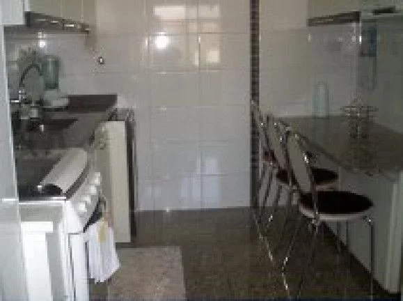 Imagem Apartamento à venda na Vila Andrade, São Paulo-SP: 3 quartos, 1 suíte, 2 banheiros, 2 vagas de garagem!