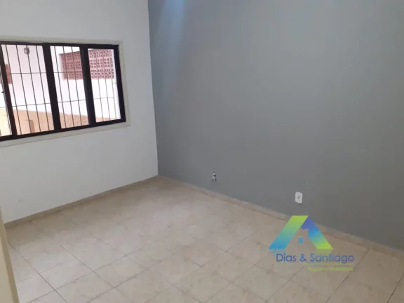 Imagem CASA TÉRREA COM 4 DORMITÓRIOS, 5 VAGAS E PISCINA EM JARDIM DA SAÚDE/SP!