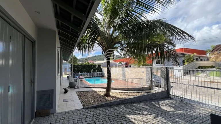 Imagem Casa com 3 quartos, Glória - Joinville