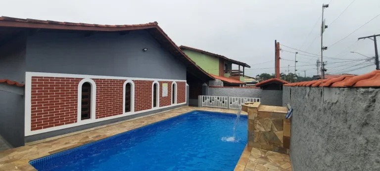 Imagem Casa para Venda em Itanhaém, Parque Augustus, 5 dormitórios, 1 suíte, 3 banheiros, 4 vagas