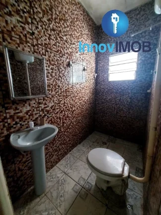 Imagem Casa à venda e locação em Santo André-SP, no Jardim Santa Cristina: 1 quarto, 1 sala, 1 banheiro, 70m² de área. Venha conferir!