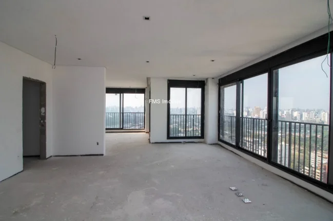 Imagem Cobertura em Moema, com 7 vagas e 548,29 m²