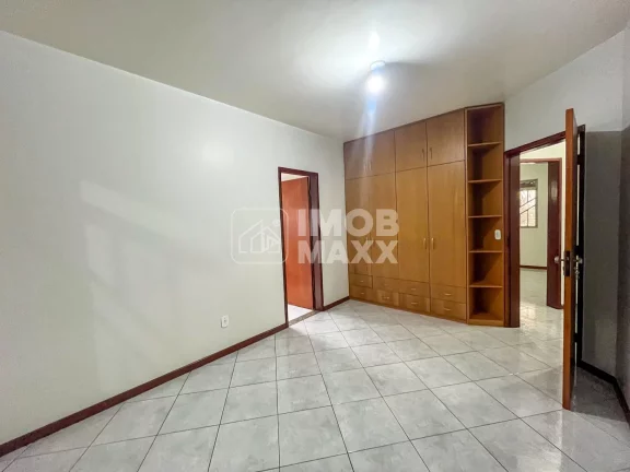 Imagem Venda Rua 3 Casa Vicente Pires 3 quartos 2 suítes 3 banheiros terreno grande.