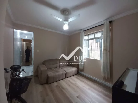 Imagem Apartamento com 2 dormitórios de frente, no 1 andar com varanda e vaga suficiente e livre, à venda, 70 m² por R$ 340.000 - Boqueirão - Santos/SP