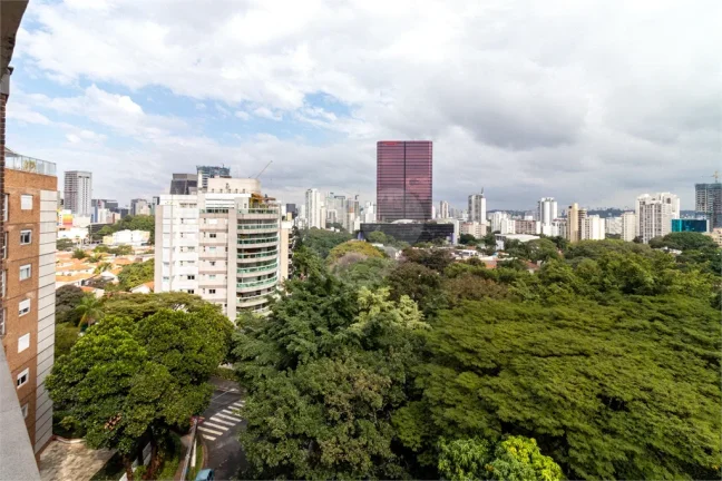 Imagem Cobertura à venda com 2 quartos, sendo 2 suítes, no condomínio Praça Morás, São Paulo - SP