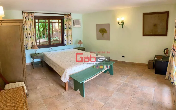 Imagem Mansão com 5 Suítes à venda, 500 m² por R$ 4.200.000 - Ferradura - Armação dos Búzios/RJ