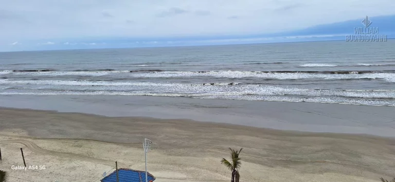 Imagem Apartamento 2 dormitórios sendo 1 suíte + lavabo frente mar em Mongaguá