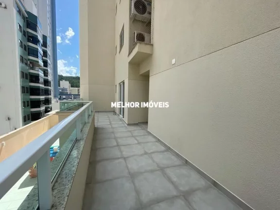 Imagem Apartamento Garden á venda com 3 Suítes mobiliado e decorado em Balneário Camboriú