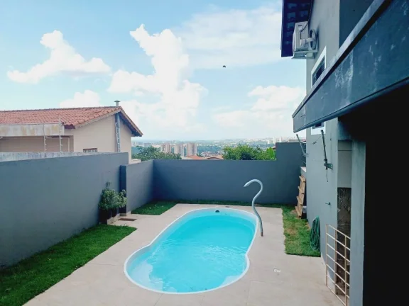 Imagem Casa 03 dormitórios 1 suíte área gourmet com churrasqueira e piscina