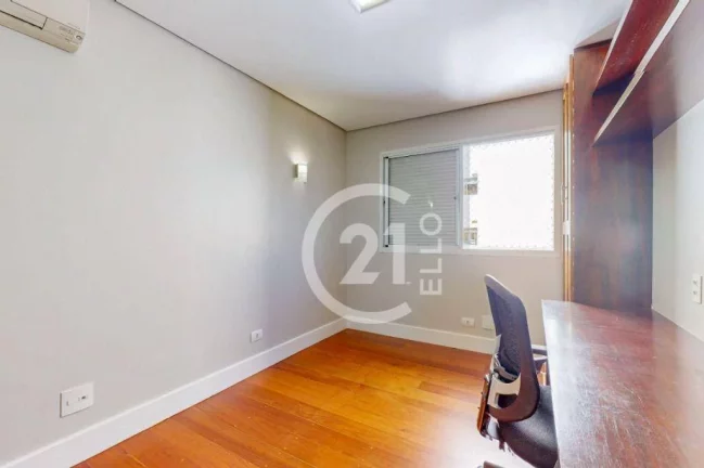 Imagem Itaim, 3 quartos, 120m², rua tranquila