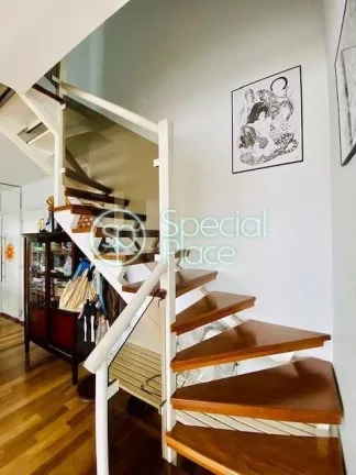 Imagem O duplex no bairro Chácara Inglesa tem 116 metros quadrados com 2 quartos sendo 2 suítes e 3 banhe...