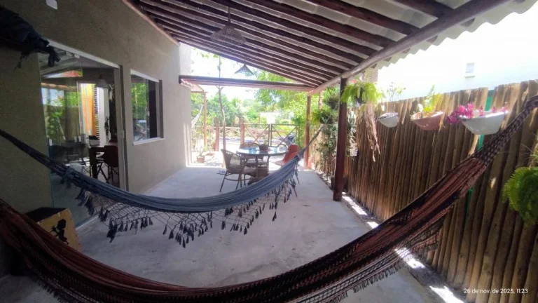 Imagem Casa em Condomínio à venda em Imbassaí, Mata de São João Bahia