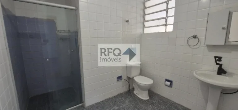 Imagem Apartamento no térreo para locação no Jardim da Glória: 2 quartos, 1 sala, 1 banheiro, 1 vaga de garagem, 100m². Venha conferir!