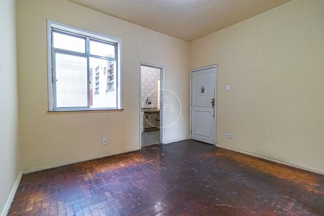 Imagem APARTAMENTO com 2 QUARTOS no MÉIER - R$ 240.000 - 56m²