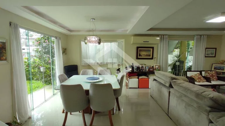 Imagem Casa Duplex com 4 suítes, 250m² condomínio Jardim Itaúna, Vargem Grande