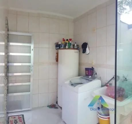 Imagem VILA CARRÃO Lindo sobrado 187 metros, excelente localização ótimo valor, 4 dormitórios, 2 vagas, lareira, churrasqueira.