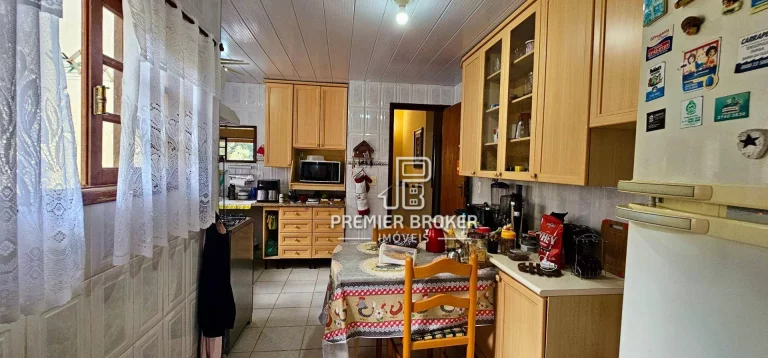 Imagem Casa à venda, 265 m² por R$ 990.000,00 - Vargem Grande - Teresópolis/RJ