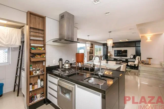 Imagem Cobertura duplex com piscina em Balneário Camboriú
