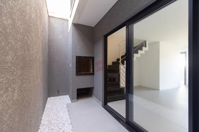 Imagem SOBRADO com 3 dormitórios à venda com 157.36m² por R$ 923.000,00 no bairro Pilarzinho - CURITIBA / PR