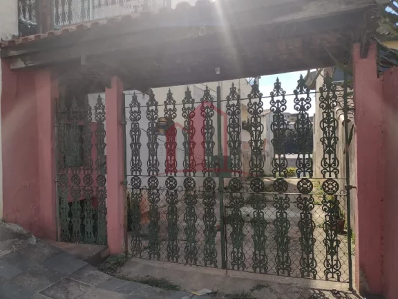 Imagem Casa à venda em Caieiras-SP, no Jardim Monte Alegre: 3 quartos, 1 suíte, 2 salas, 2 banheiros, 2 vagas de garagem e 99m². Confira!
