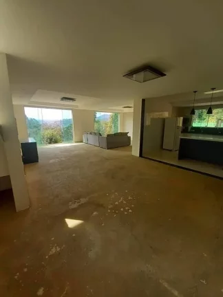 Imagem LINDA CASA A VENDA EM CONDOMINIO FECHADO - NOVA FRIBURGO.