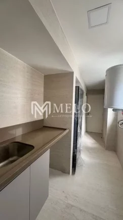 Imagem Oportunidade em BOA VIAGEM: 200m², 03qts, 03suítes, 02vagas../Porteira Fechada.