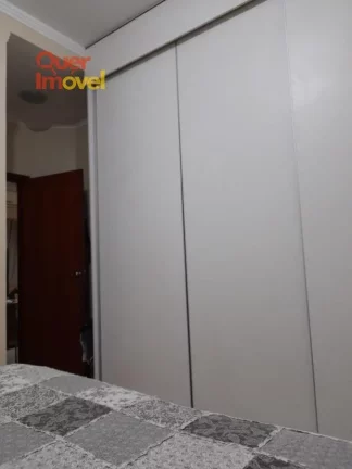 Imagem Apartamento à venda em Ribeirão Preto-SP no Jardim Botânico - Edifício Santana 2 quartos, 1 suíte, 2 salas, 2 banheiros, 1 vaga - Quer Imóvel Negócios Imobiliários.